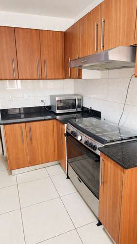 Apartamento amueblado de 2 dormitorios en Ciudad de Panamá con vistas a la ciudad
