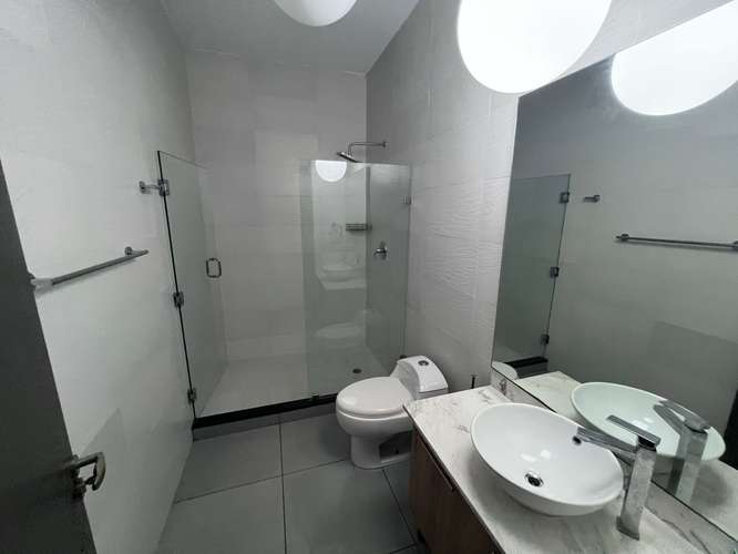 Alquilo Apartamento Amoblado en Avenida Balboa DC - Imagen 13