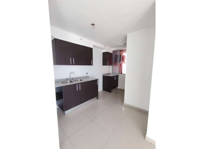 APARTAMENTO EN ALQUILER CON OPCIÓN A COMPRA | CERCA DE PARQUE OMAR A.A - Imagen 6
