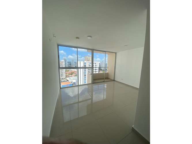 APARTAMENTO EN ALQUILER CON OPCIÓN A COMPRA | CERCA DE PARQUE OMAR A.A