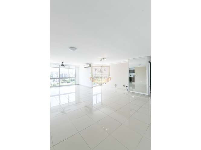 En venta apartamento en Hato Pintado - PH Sky Level - Imagen 3