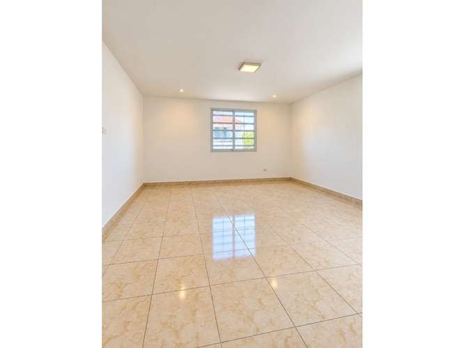 Casa totalmente reformada en venta – Hato Pintado A.A
