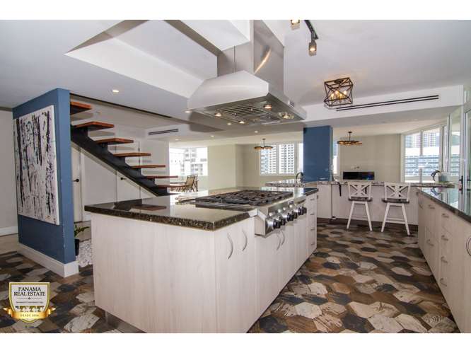 En venta apartamento en Marbella - PH La Concha