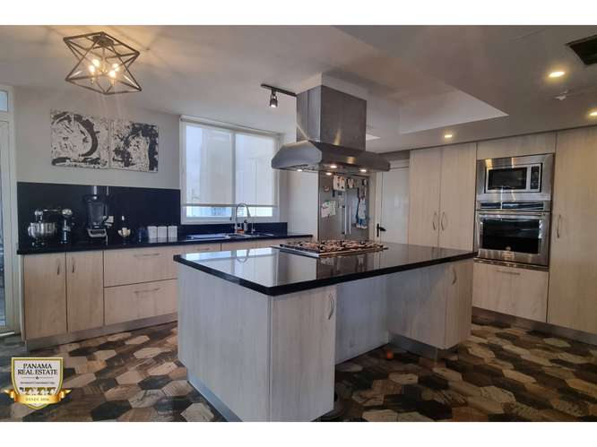 En venta apartamento en Marbella - PH La Concha