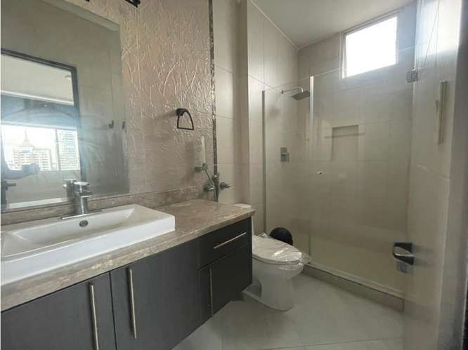 SE ALQUILA APARTAMENTO LUXOR 239 Mtrs (OG)