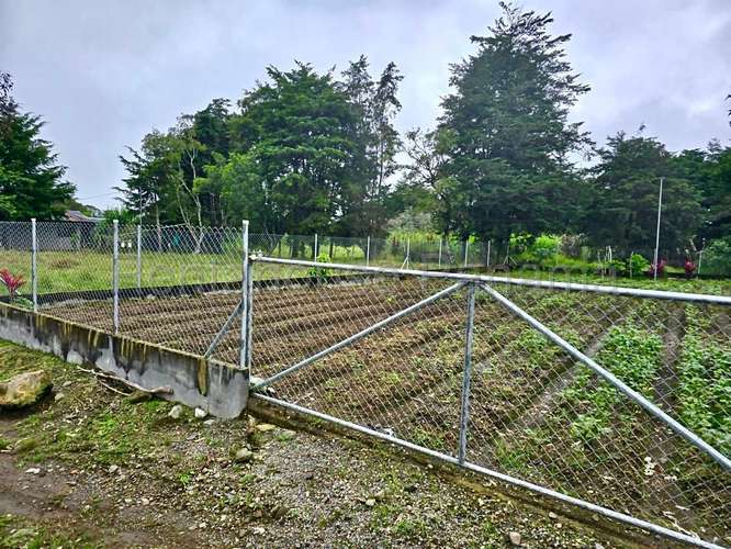 AC TERRENO EN VENTA EN 27-673