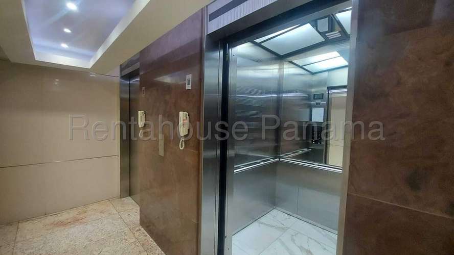 Alquiler de Oficina en Obarrio Office / RI Group EC - Imagen 6