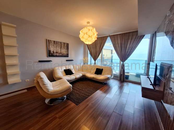 Furnished Beachfront Apartment Rental in PH Waters on the Bay Avenida Balboa| 122 m²