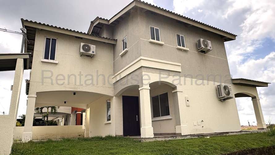 Venta de Casa Dúplex en Royal Park Ruta Hato Montaña Vista Alegre| 304.62 m², 26GP5476