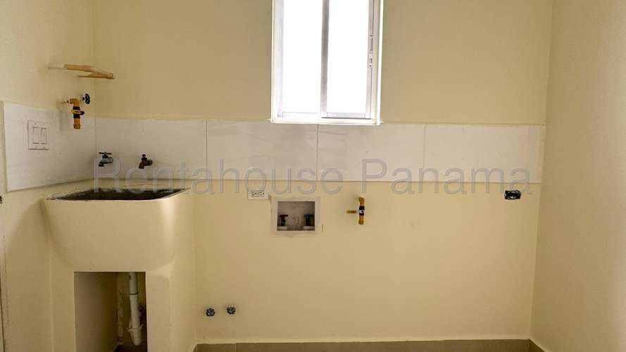 Venta de Casa Dúplex en Royal Park Ruta Hato Montaña Vista Alegre| 304.62 m², 26GP5476