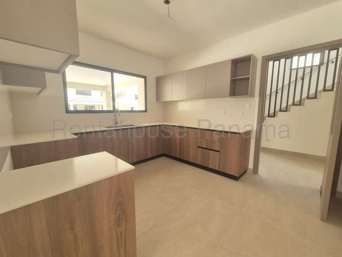 Venta de Casa en Noura Brisas Del Golf| 288 m², 27GP104