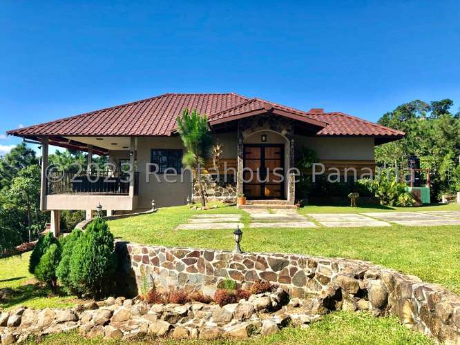 Venta de Casa Amoblada en Altos de Campana Chica| 5000 m², 27GP487