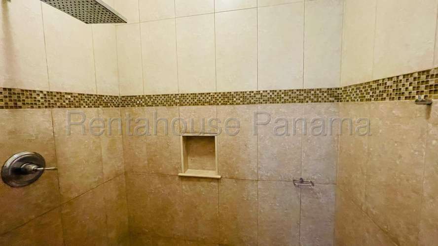 Venta de Casa en Costa del Este Paseo del Parque JV
