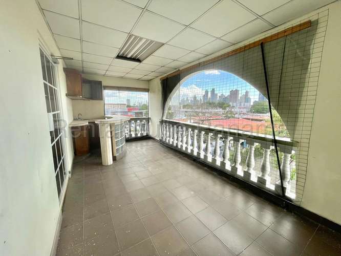 Venta de Galera en Parque Lefevre 27-1993 MMM - Imagen 2