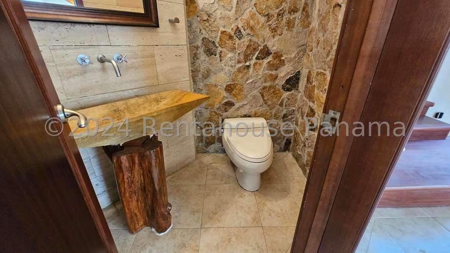 Venta de Casa en Altos del Golf 27-1943 MMM