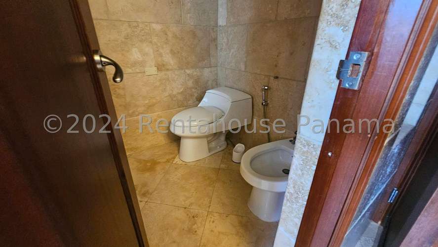 Venta de Casa en Altos del Golf 27-1943 MMM