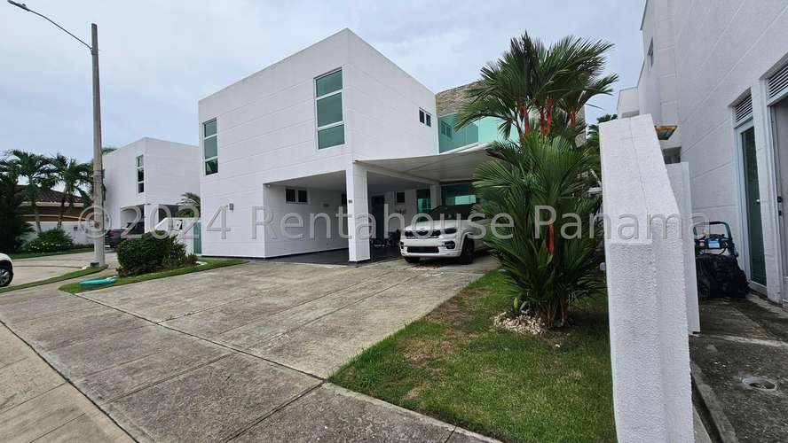 Venta de Casa en Costa Sur 27-1917 MMM