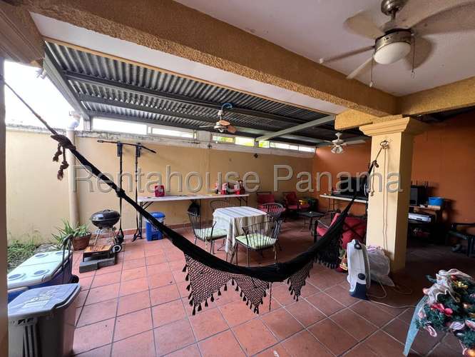 Venta de Casa en Condado del Rey Dorado Springs Solo Cliente Directo MC