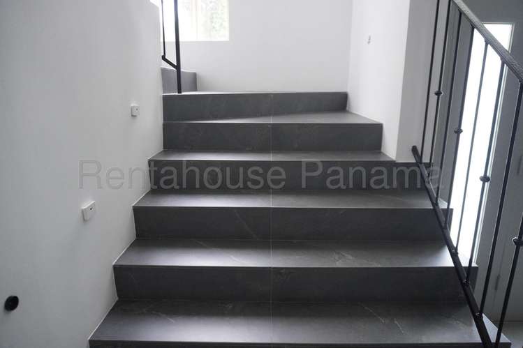 Casa en Venta en Clayton 27MDR671