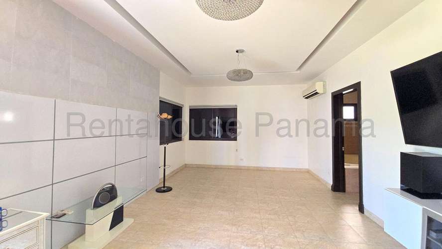 Casa en Venta en Costa del Este 27MDR3037