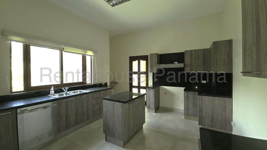 Casa en Venta en Clayton 27MDR3033