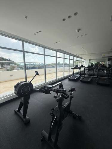 ALQUILO APARTAMENTO AMOBLADO – PH GREEN WOOD, EL BOSQUE