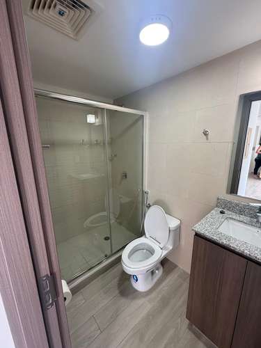 ALQUILO APARTAMENTO AMOBLADO – PH GREEN WOOD, EL BOSQUE
