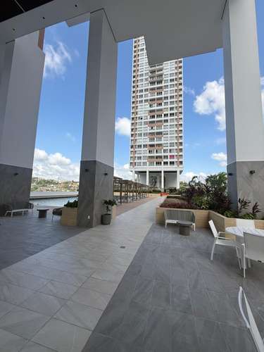 ALQUILO APARTAMENTO AMOBLADO – PH GREEN WOOD, EL BOSQUE