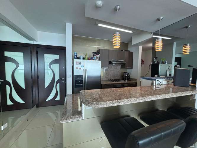 VENTA AMPLIO APARTAMENTO TOP TOWERS VISTA AL MAR - Imagen 4