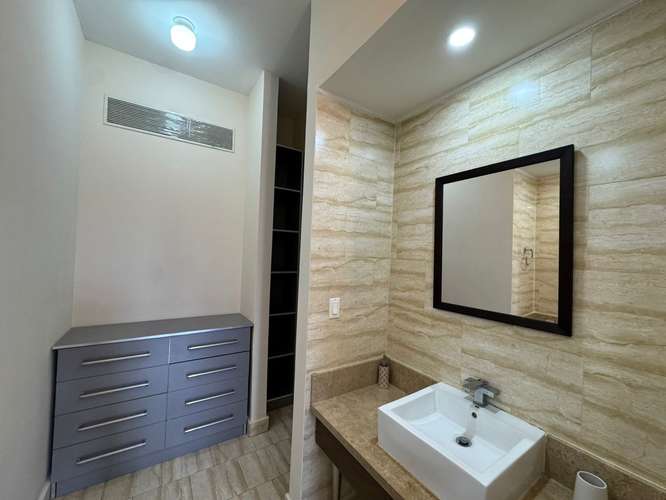 Alquilo apartamento amoblado obarrio - Imagen 7