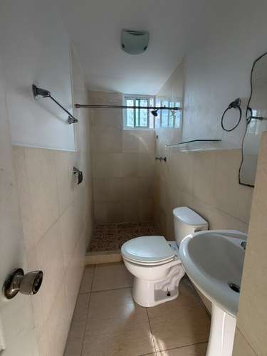 ALQUILER DE APARTAMENTO A PASOS DEL PARQUE OMAR