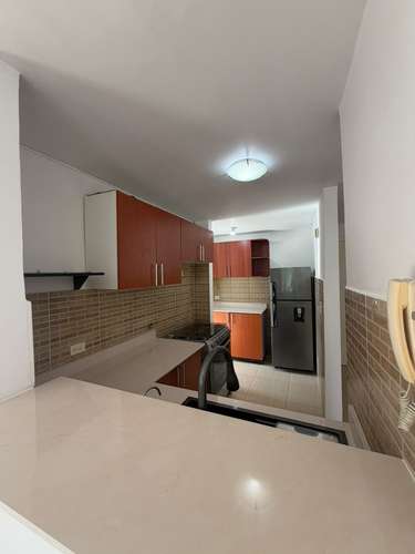 ALQUILER DE APARTAMENTO A PASOS DEL PARQUE OMAR