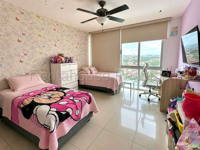 Alquiler Apartamento 187 m2 3 Recamaras con Bano Cada Una 2 Parkings Costa del Este - ALYC 27-2170