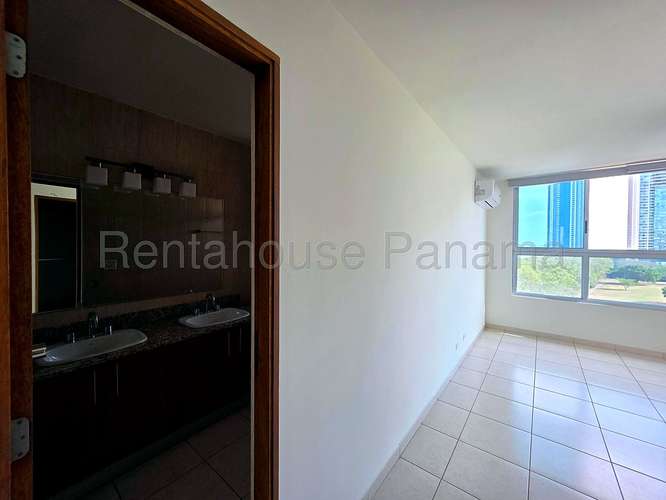 Alquiler Apartamento 172 m2 3 Recamaras con Bano y Balcon PH Vertikal Costa del Este - ALYC 26-6983