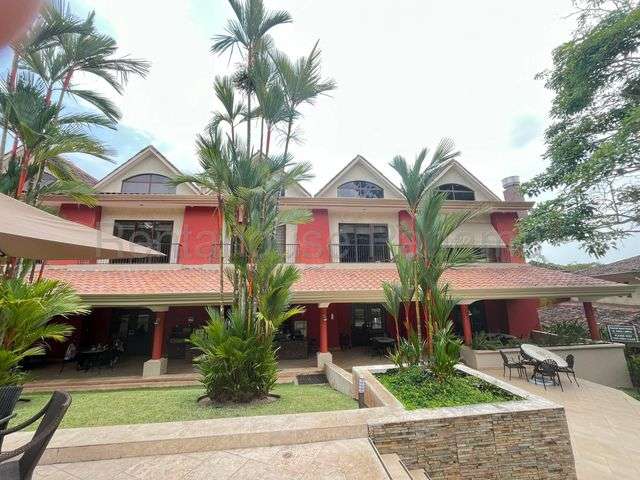 Venta Apartamento en Embassy Club, Clayton 27YCG2536