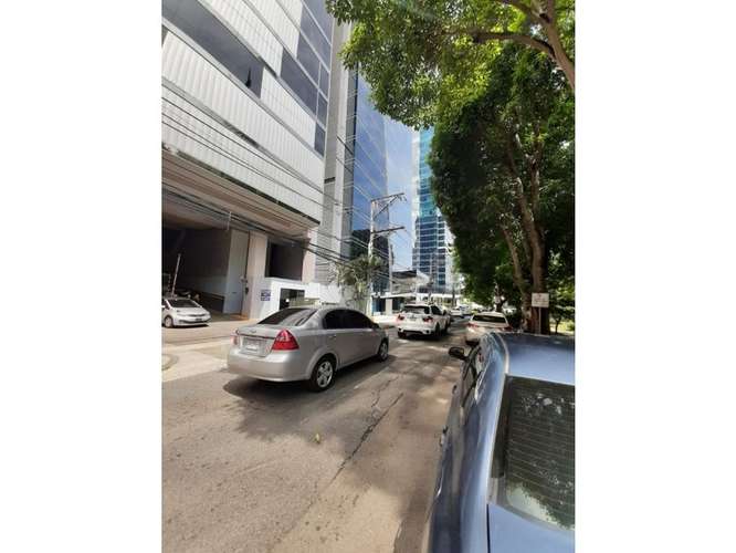 Se alquila Oficina PH Office One en Calle 50 LH