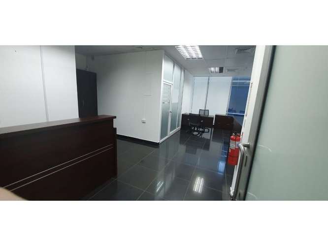 Se alquila Oficina PH Office One en Calle 50 LH