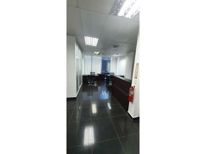 Se alquila Oficina PH Office One en Calle 50 LH