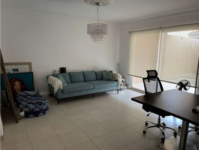 VENTA DE CASA EN VILLA TIVOLI LH