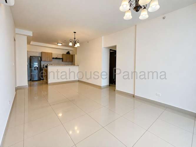 Apartamento en Alquiler en Pueblo Nuevo 27AECC3290 - Imagen 2