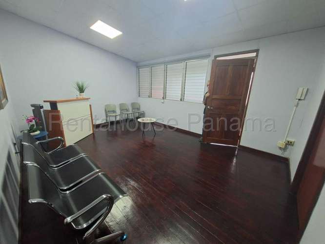 Venta de Edificio en Aguadulce ABS