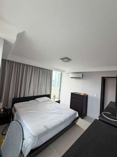 Se Alquila Amplio Apartamento con Azotea Privada en PH Marina Plaza – Vistas Panorámicas de 360°