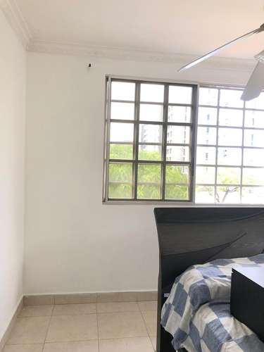 Exclusiva casa de 2 niveles en Dorado Lakes, Lakeside: 3 recámaras y terraza amplia. - Imagen 10