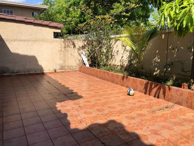 Exclusiva casa de 2 niveles en Dorado Lakes, Lakeside: 3 recámaras y terraza amplia. - Imagen 5