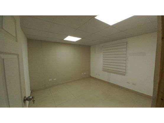 ALQUILER LOCAL CASA EN VILLA CACERES - Imagen 9