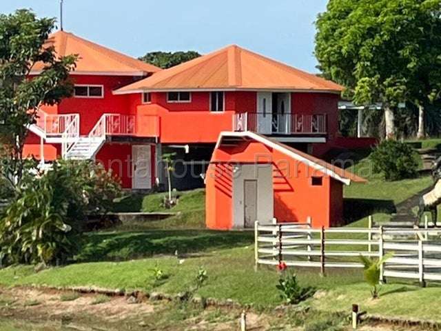 LGU-Venta de Finca en La Chorrera.