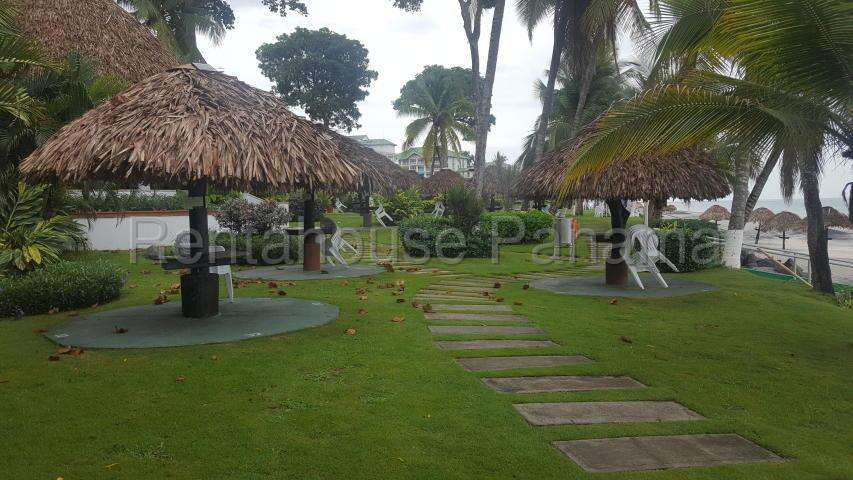 Vendo Apartamento de 206m2 en Playa Blanca Bijao 25-6948SRZ