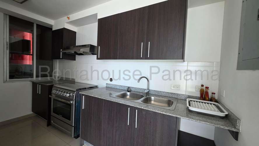 Alquilo Apartamento de 69.35m2 en Carrasquilla Sky Park 27-2607SRZ