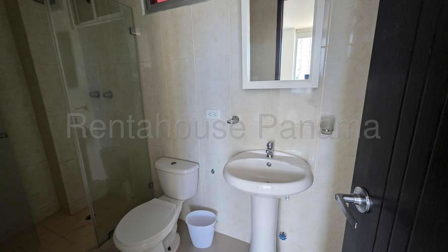 Alquilo Apartamento de 69.35m2 en Carrasquilla Sky Park 27-2607SRZ