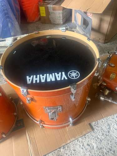 Bateria YAMAHA STAGE CUSTOM Completa - Imagen 4